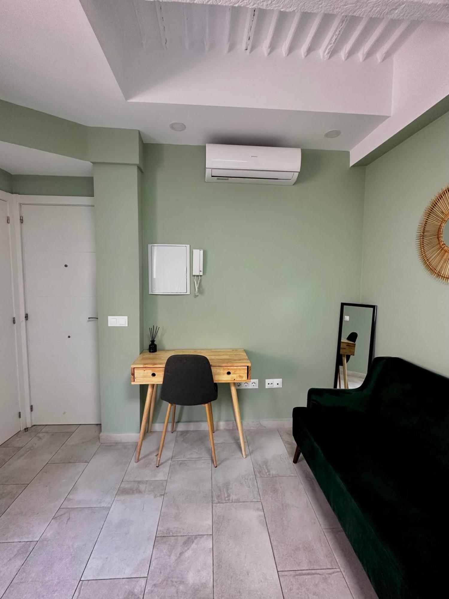 Lovely Studio Apartment Malaga Málaga Exterior foto